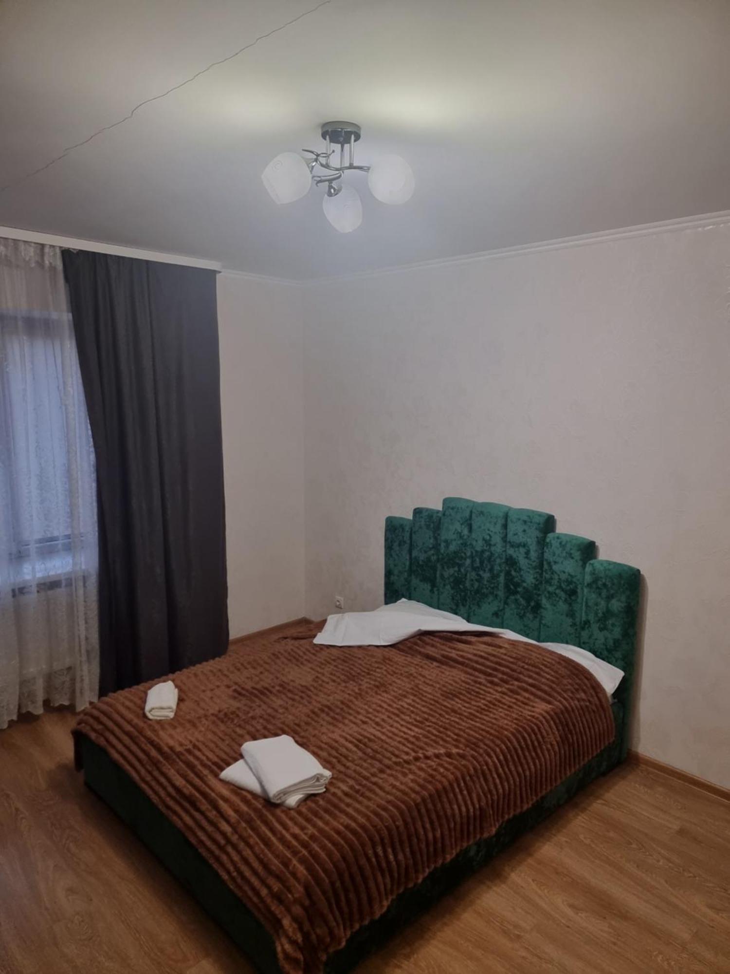 Port City Apartment Lutsk Eksteriør bilde