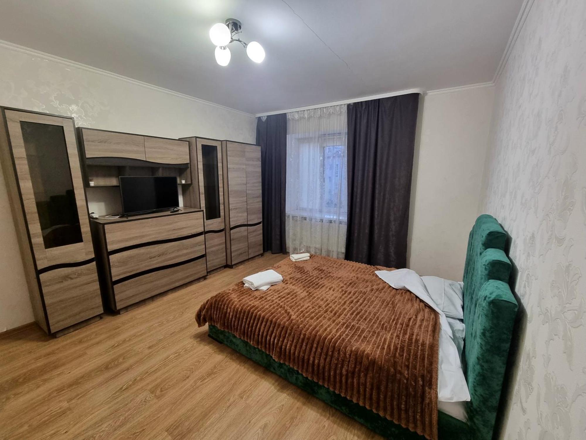 Port City Apartment Lutsk Eksteriør bilde