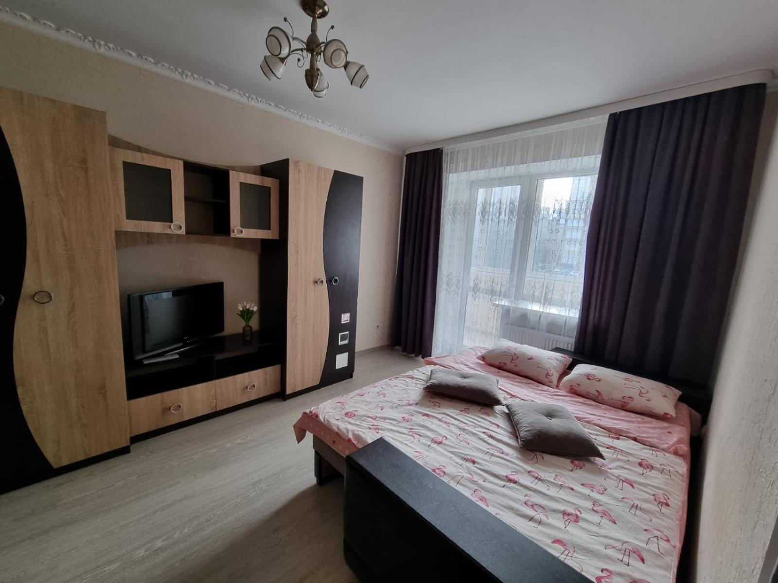 Port City Apartment Lutsk Eksteriør bilde